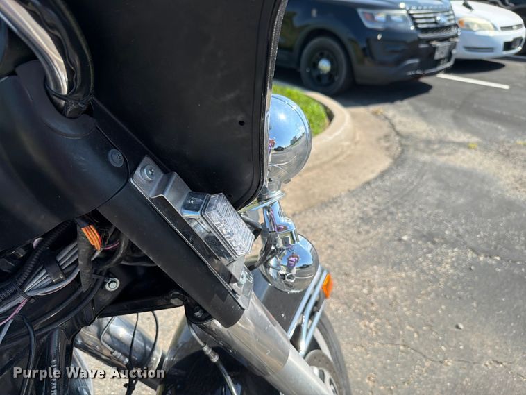 image for item EV2307 2010 Harley-Davidson FLHTP Electra Glide Police motorcycle