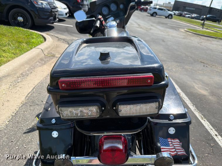 image for item EV2307 2010 Harley-Davidson FLHTP Electra Glide Police motorcycle