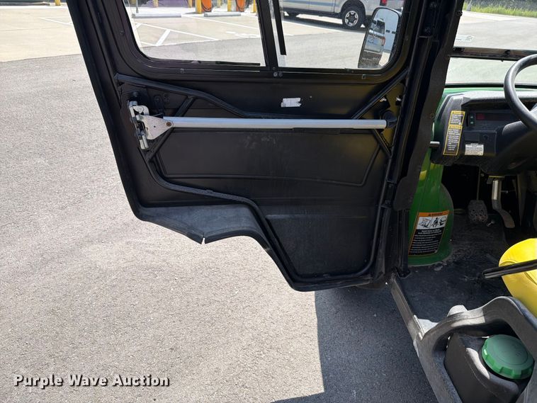 image for item EV2312 2015 John Deere HPX Gator utility vehicle