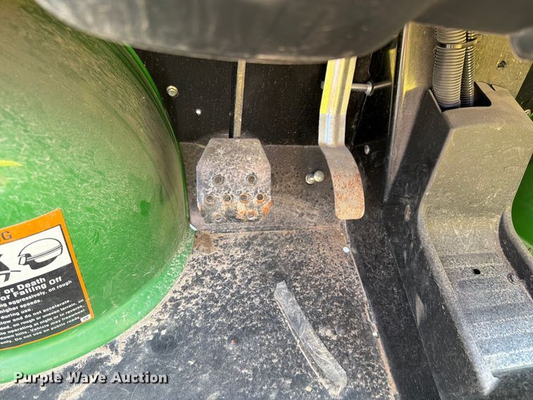 image for item EV2312 2015 John Deere HPX Gator utility vehicle