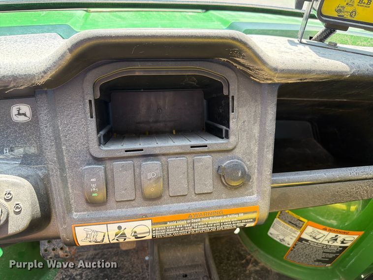 image for item EV2312 2015 John Deere HPX Gator utility vehicle