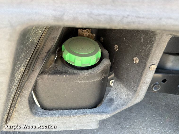 image for item EV2312 2015 John Deere HPX Gator utility vehicle