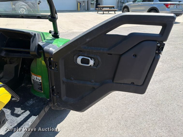 image for item EV2313 2014 John Deere HPX Gator utility vehicle