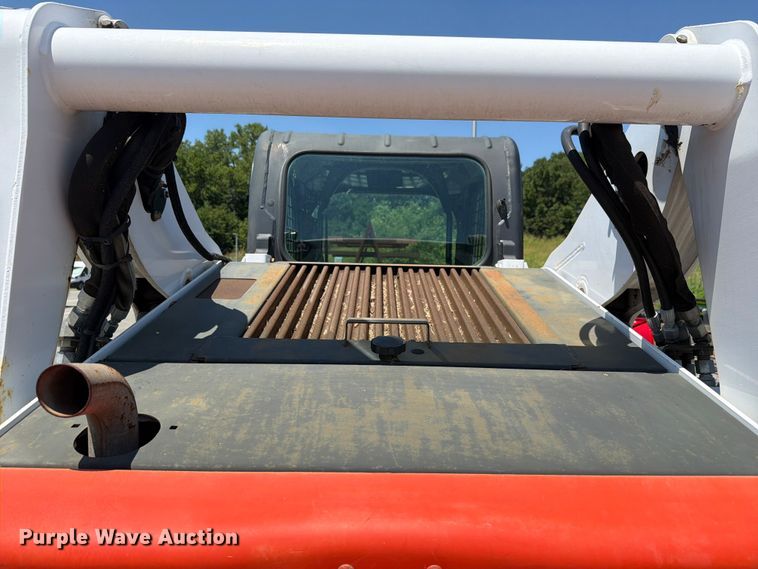 image for item EV2314 2014 Bobcat T750 tracked skid steer loader