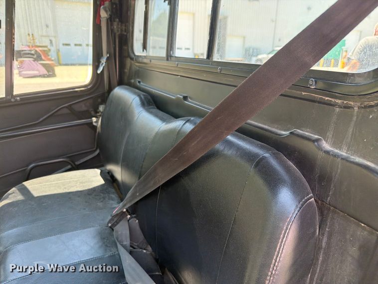 image for item EV2316 2016 John Deere 625i XUV Gator utility vehicle