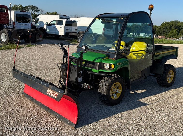 image for item EV2318 2009 John Deere 850D Gator XUV utility vehicle