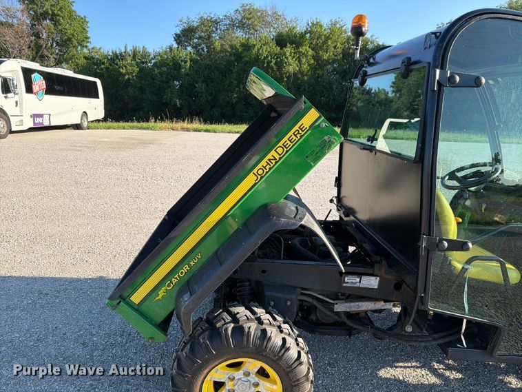 image for item EV2318 2009 John Deere 850D Gator XUV utility vehicle