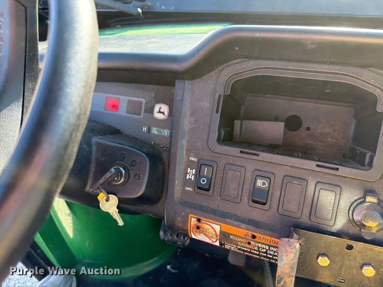 image for item EV2318 2009 John Deere 850D Gator XUV utility vehicle