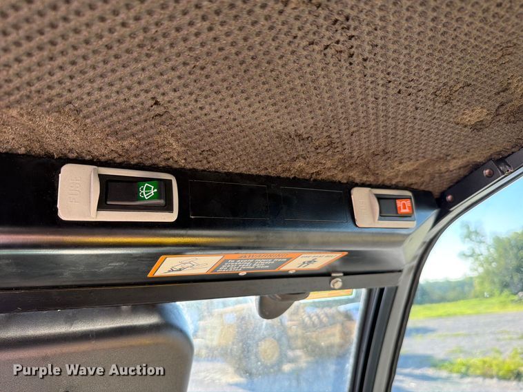 image for item EV2318 2009 John Deere 850D Gator XUV utility vehicle