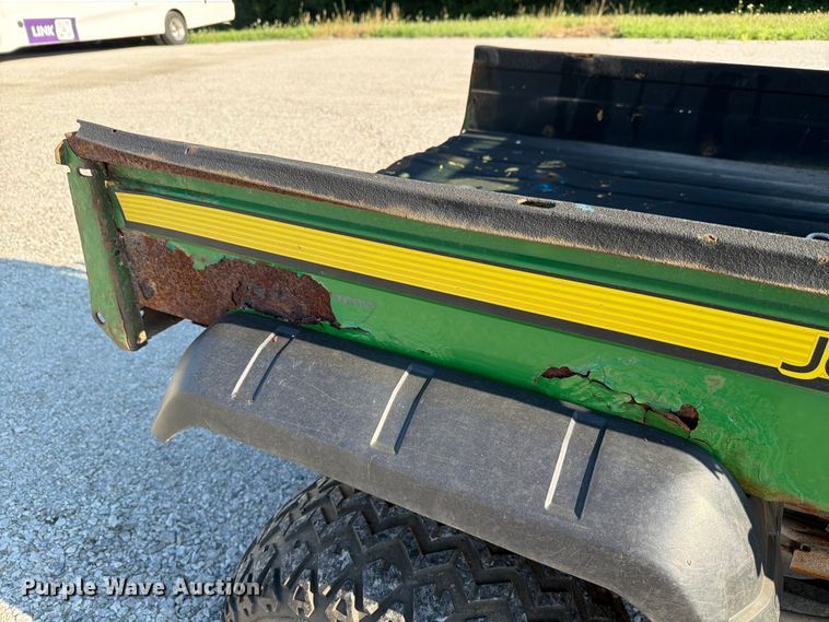 image for item EV2319 2009 John Deere 850D utility vehicle
