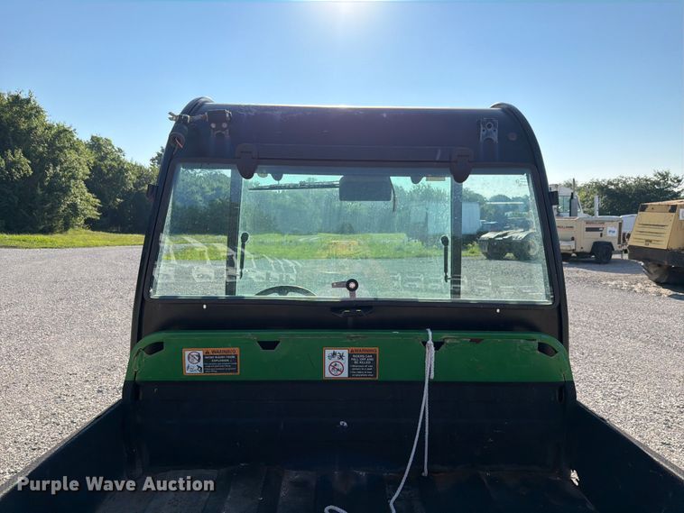 image for item EV2319 2009 John Deere 850D utility vehicle