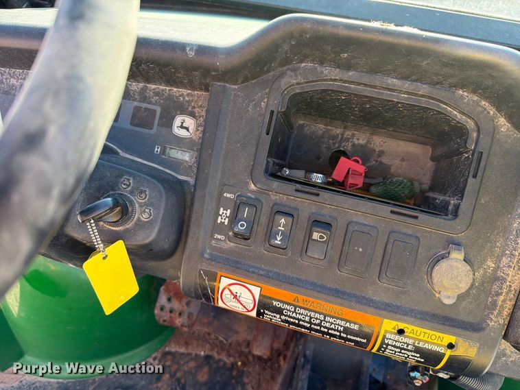 image for item EV2319 2009 John Deere 850D utility vehicle
