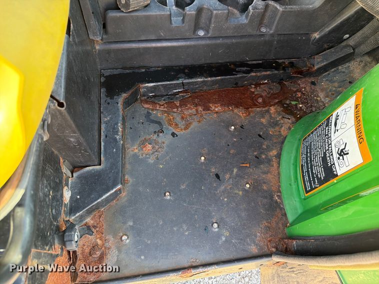 image for item EV2319 2009 John Deere 850D utility vehicle