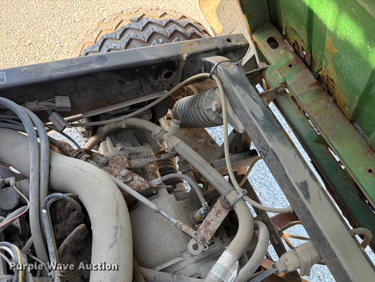 image for item EV2319 2009 John Deere 850D utility vehicle