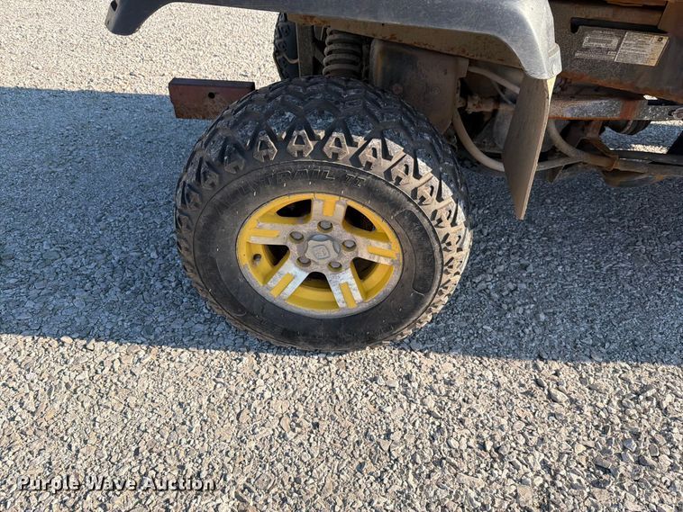 image for item EV2319 2009 John Deere 850D utility vehicle