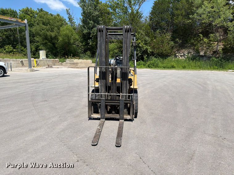 image for item EV2320 Caterpillar GP25KHP forklift