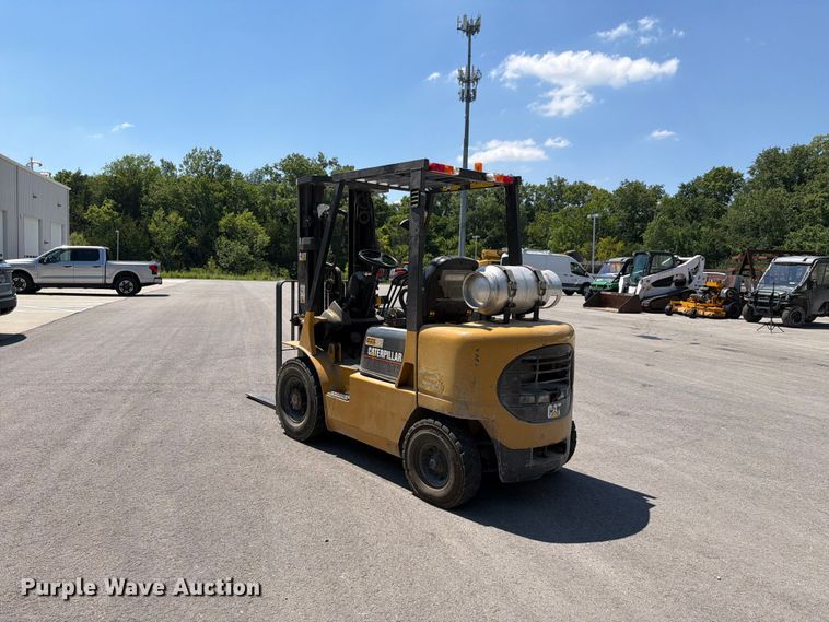image for item EV2320 Caterpillar GP25KHP forklift