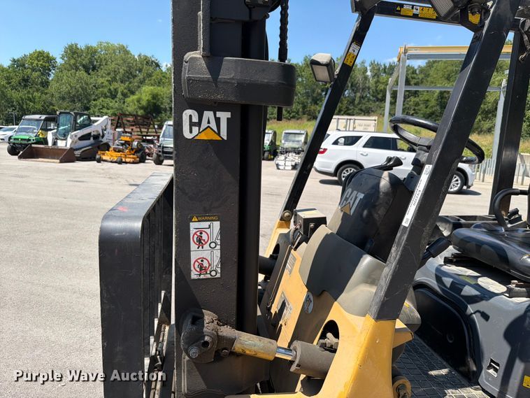 image for item EV2320 Caterpillar GP25KHP forklift