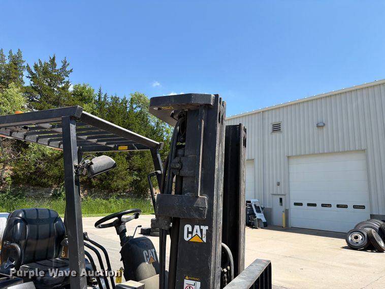 image for item EV2320 Caterpillar GP25KHP forklift