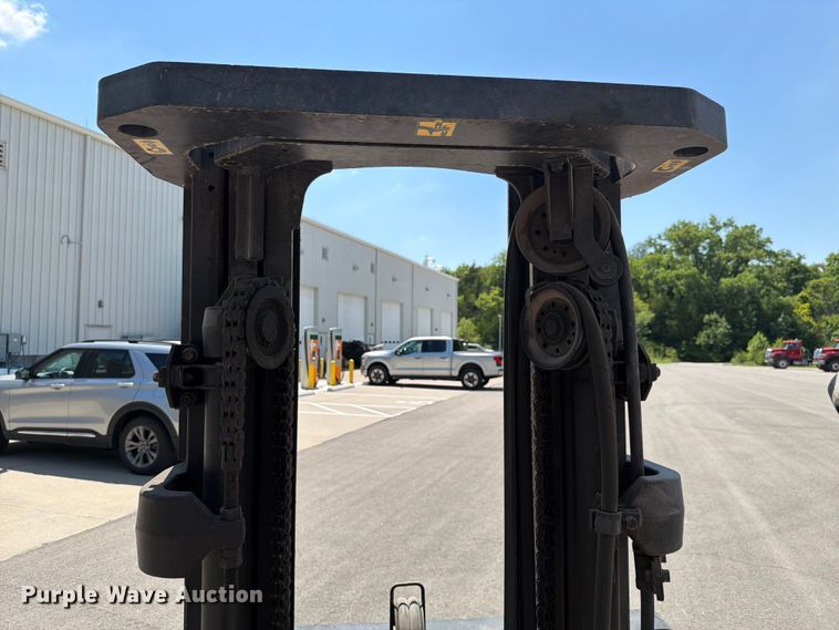 image for item EV2320 Caterpillar GP25KHP forklift
