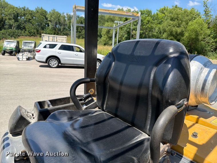 image for item EV2320 Caterpillar GP25KHP forklift