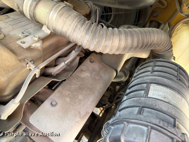 image for item EV2320 Caterpillar GP25KHP forklift