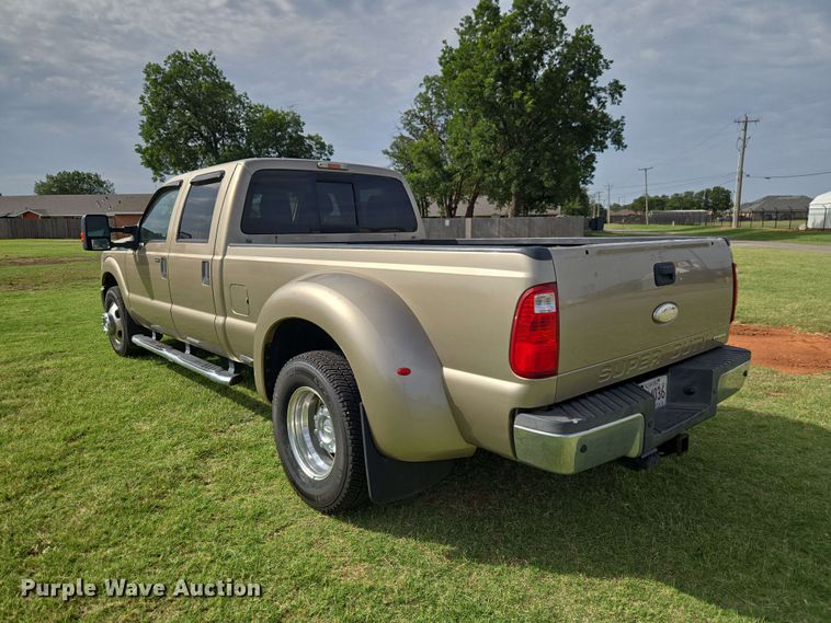 image for item EW0413 2012 Ford F350 Super Duty Crew Cab pickup truck