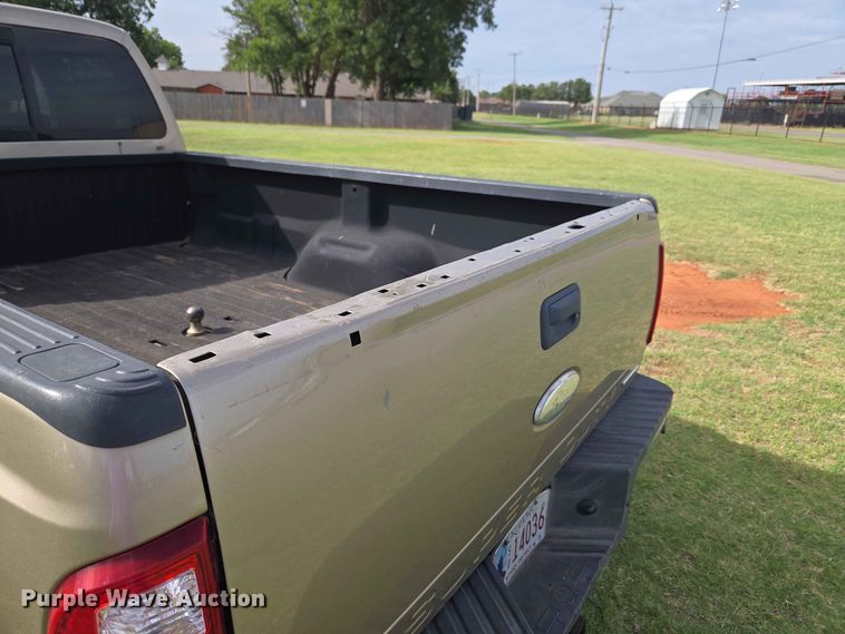 image for item EW0413 2012 Ford F350 Super Duty Crew Cab pickup truck