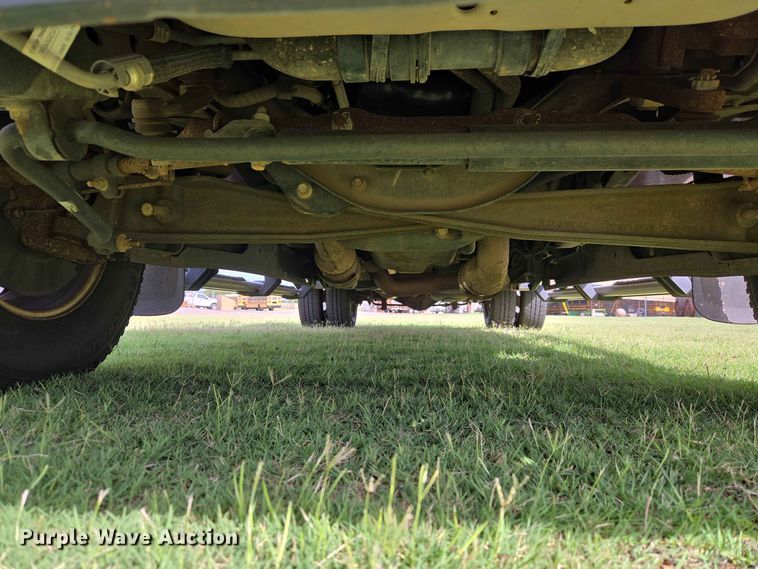 image for item EW0413 2012 Ford F350 Super Duty Crew Cab pickup truck