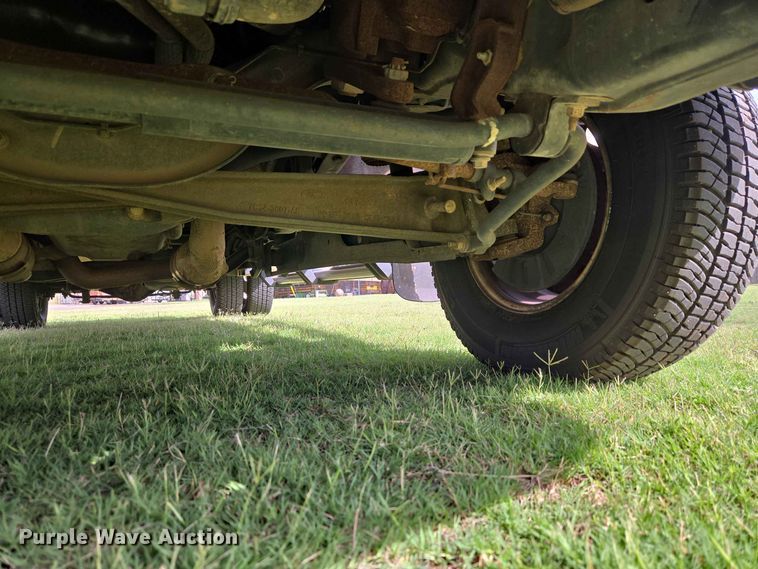 image for item EW0413 2012 Ford F350 Super Duty Crew Cab pickup truck