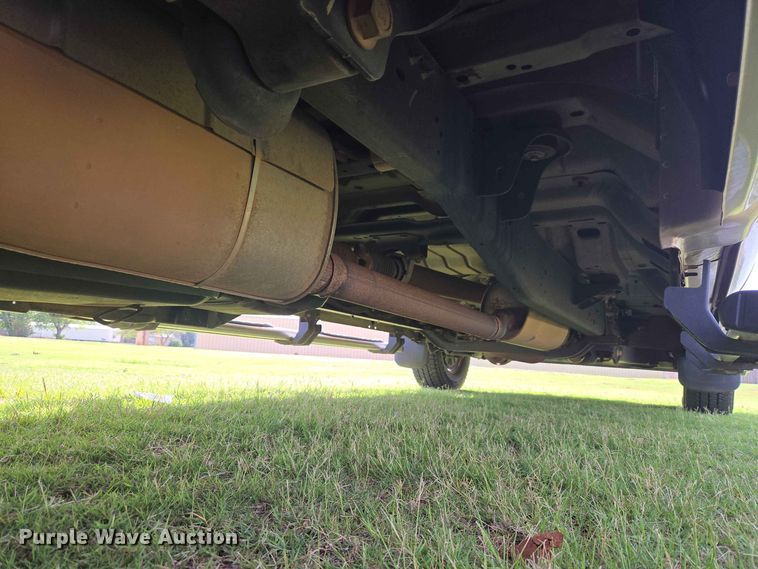 image for item EW0413 2012 Ford F350 Super Duty Crew Cab pickup truck