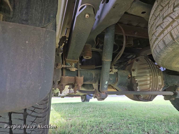 image for item EW0413 2012 Ford F350 Super Duty Crew Cab pickup truck