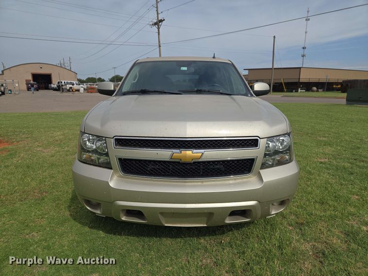 image for item EW0414 2013 Chevrolet Suburban SUV