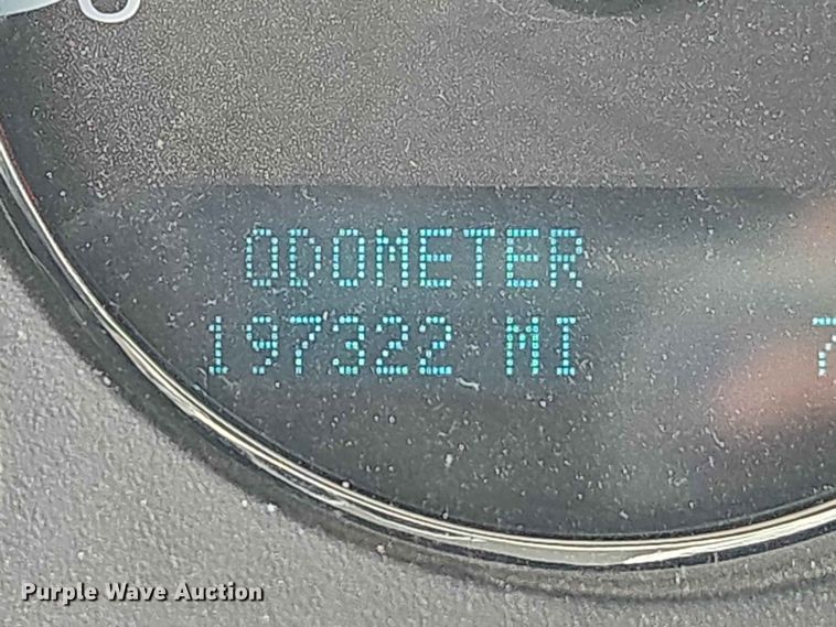 image for item EW0414 2013 Chevrolet Suburban SUV