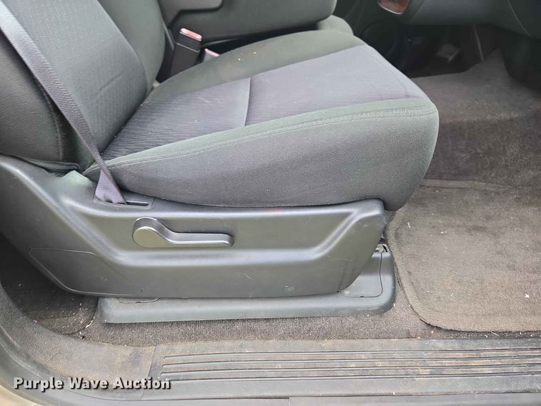 image for item EW0414 2013 Chevrolet Suburban SUV