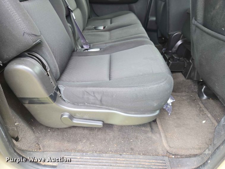 image for item EW0414 2013 Chevrolet Suburban SUV