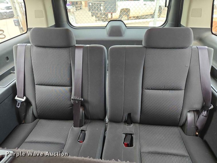 image for item EW0414 2013 Chevrolet Suburban SUV