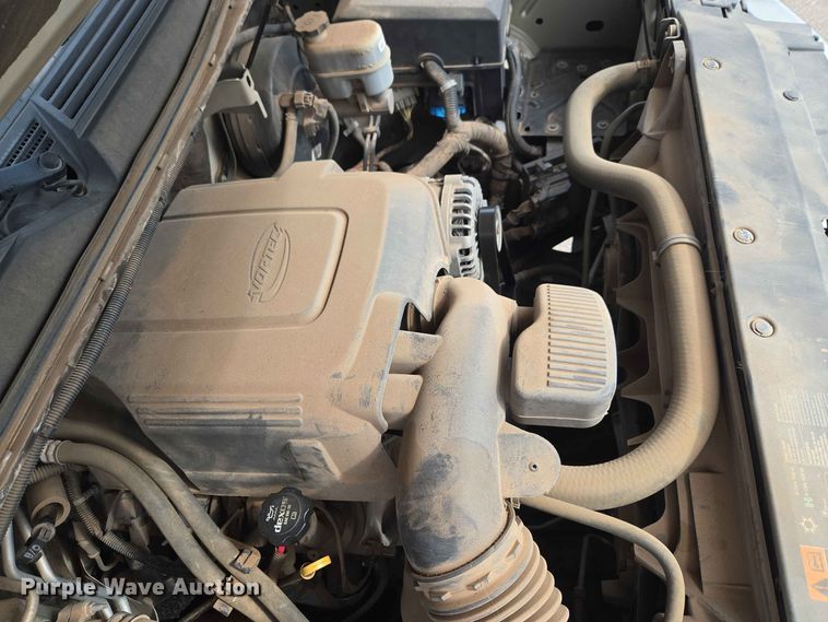 image for item EW0414 2013 Chevrolet Suburban SUV