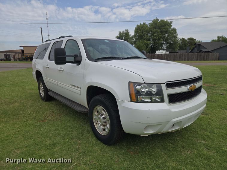 image for item EW0416 2013 Chevrolet Suburban SUV