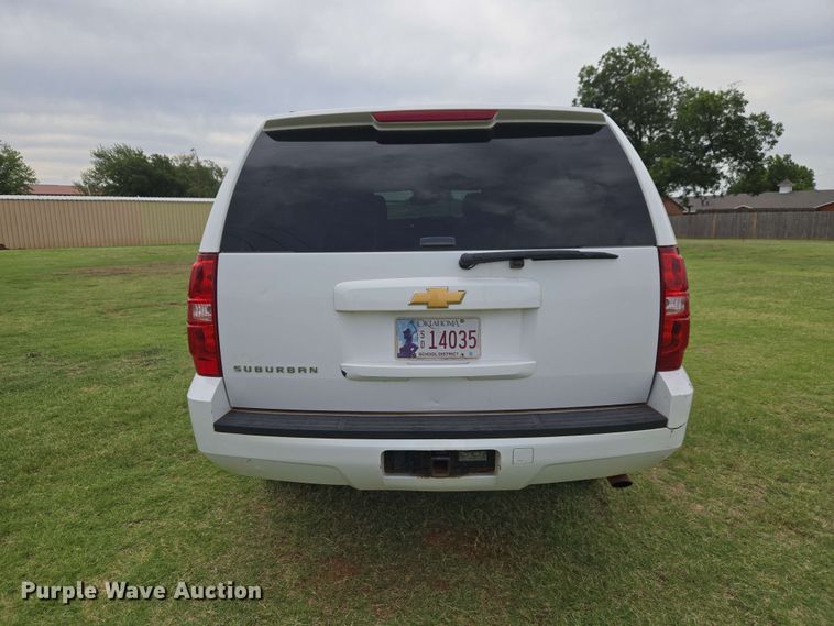 image for item EW0416 2013 Chevrolet Suburban SUV