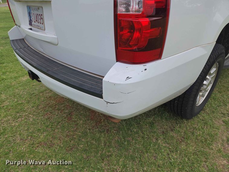 image for item EW0416 2013 Chevrolet Suburban SUV