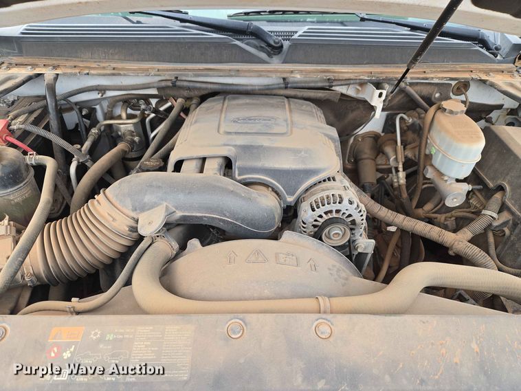 image for item EW0416 2013 Chevrolet Suburban SUV