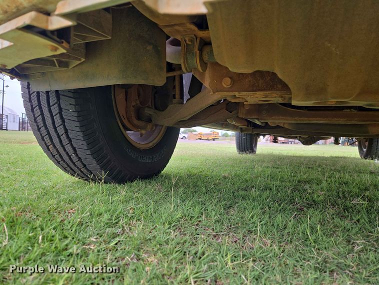 image for item EW0416 2013 Chevrolet Suburban SUV