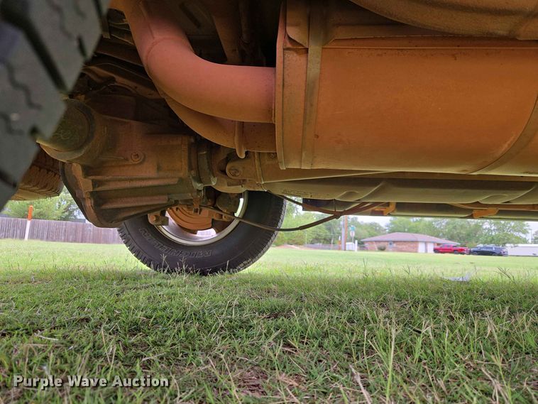 image for item EW0416 2013 Chevrolet Suburban SUV