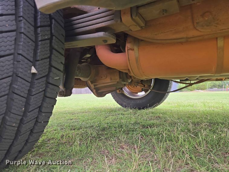 image for item EW0416 2013 Chevrolet Suburban SUV