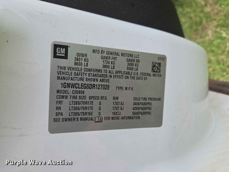 image for item EW0416 2013 Chevrolet Suburban SUV
