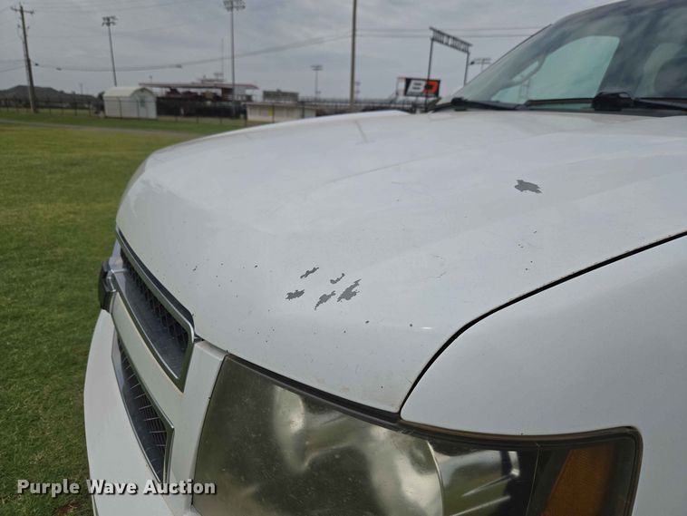 image for item EW0417 2011 Chevrolet Suburban SUV