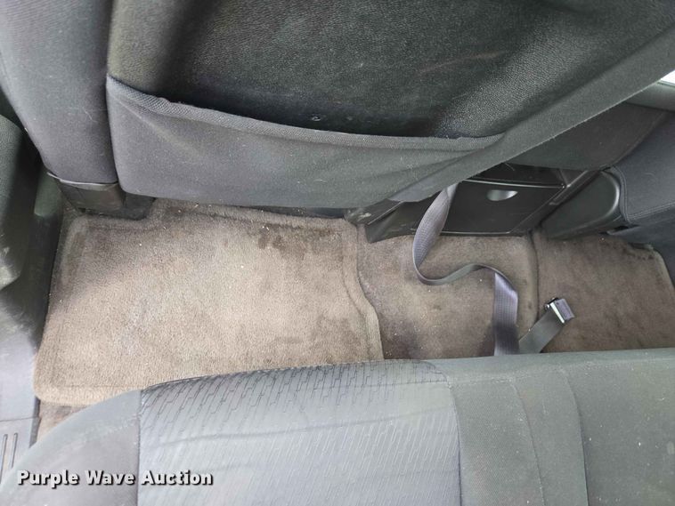 image for item EW0417 2011 Chevrolet Suburban SUV