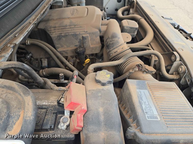 image for item EW0417 2011 Chevrolet Suburban SUV