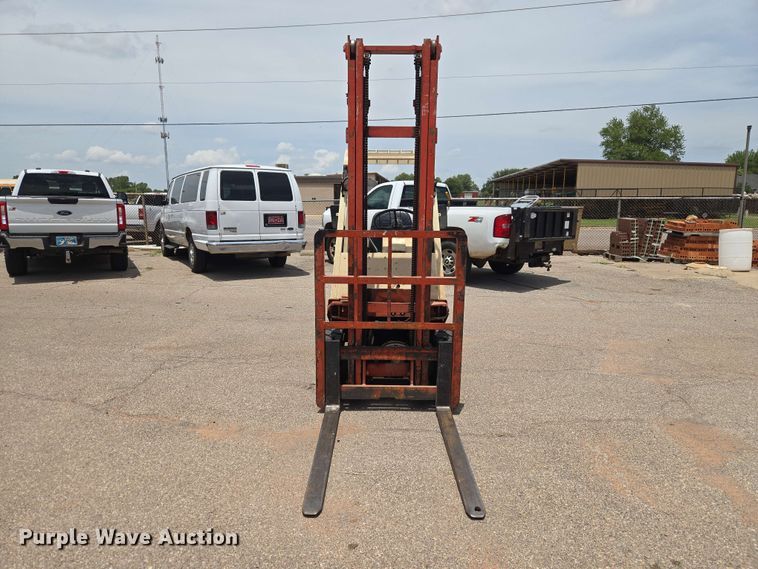 image for item EW0421 Nissan 2700 